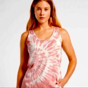 Athleta Women’s Workout Tank Top, Tie Dyed Pink, Small